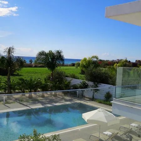 Royal Sugar Villa *